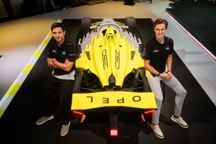 01_interview-with-opel-formula-e-duo-mitch-evans-and-theo-pourchaire