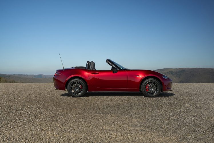 2027_mazda_mx-5_germany_src_still_4_highres