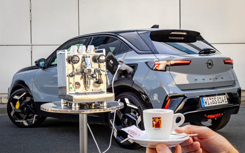 The Right Blend for International Coffee Day_ Hot, Hotter, Opel Mokka GSE(7)