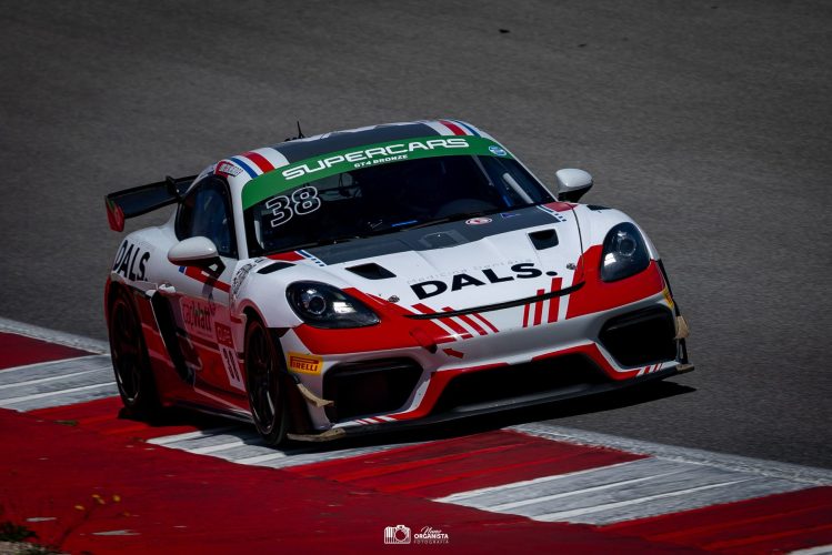 VELOSO_MOTORSPORT_CPV2026_GT4_BRONZE_CALHEIROS-MACEDO